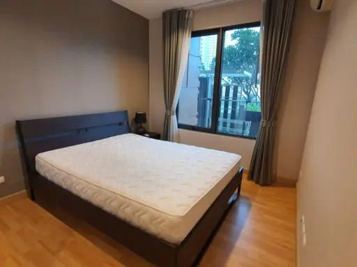 FOR RENT CONDO VILLA ASOKE The room is very spacious, complete facilities, good like this, do not miss a reservation, very urgent.