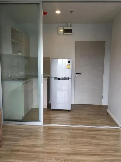 ขาย ISSI condo สุขสวัสดิ์ ตกแต่งครบชุด เฟอร์+เครื่องใช้ไฟฟ้าพร้อม คุ้มค่า จองเลยจ้า