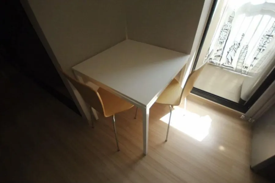 For rent, Plum Condo Chaengwattana Station, beautiful room The bedroom is separated, fully furnished, ready to move in.