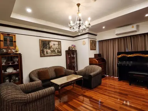 ขาย ฟลอร่า วิลล์ ห้องกว้างสุดๆ ให้ความรู้สึกเหมือนอยู่บ้าน Build In Furniture ไม้ทั้งหลัง วิวโล่ง ไม่มีตึกบัง จองเลย images