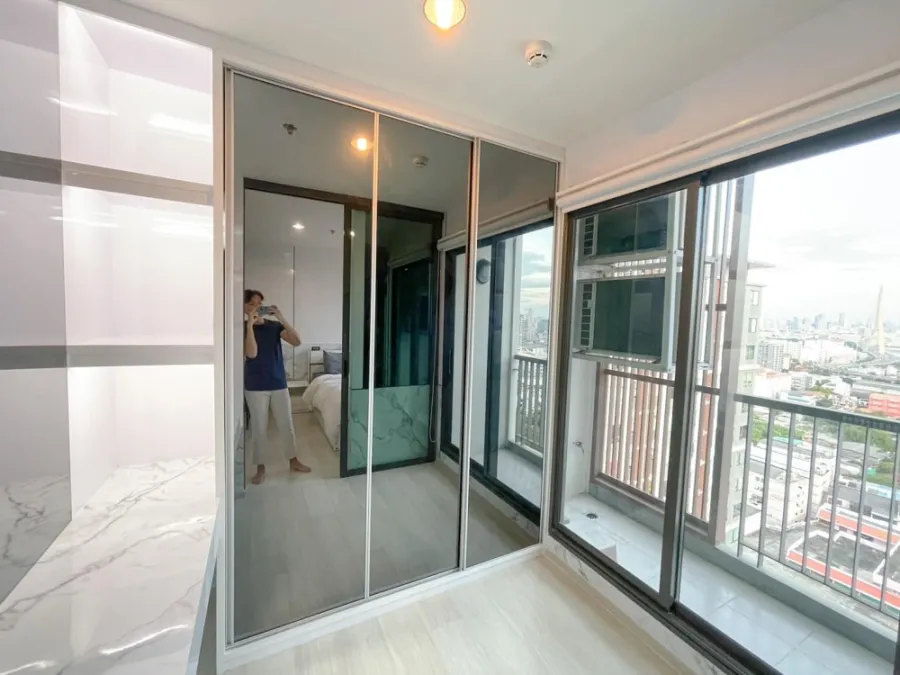 Selling Life Pinklao, high floor, decorated in minimal style. view of the Chao Phraya River Special price that you can't miss.