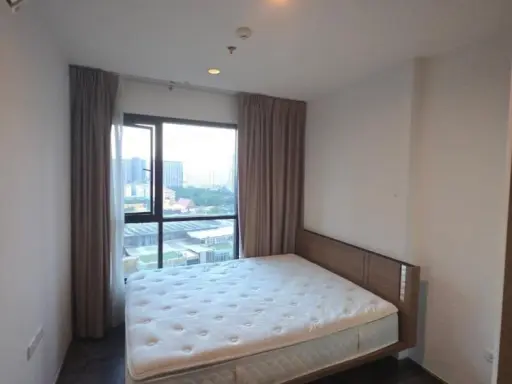 For sale: The Base Park West, 14th floor, spacious room, fully furnished, good price, interested in owning, hurry and reserve now, don't miss out.