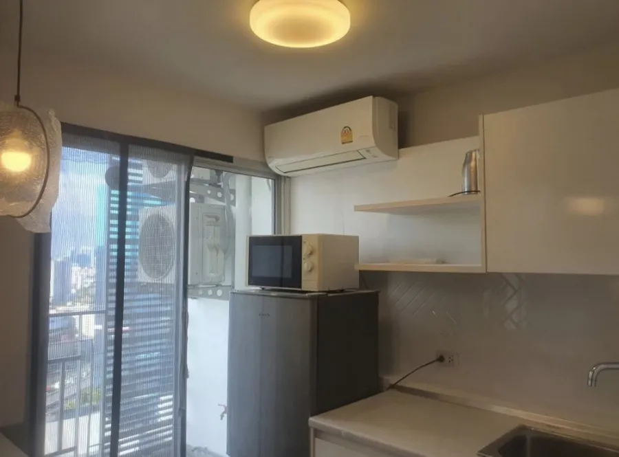Condo for rent: The Trust Residence Ratchada-Rama 3, 32nd floor, corner unit, city view, fully furnished, ready to move in. Don't miss out!!