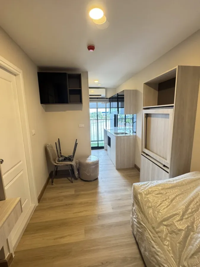 For rent: The Indeed Condo Amata, 5th floor, pool view, fully furnished, ready to move in, reserve now, hurry!