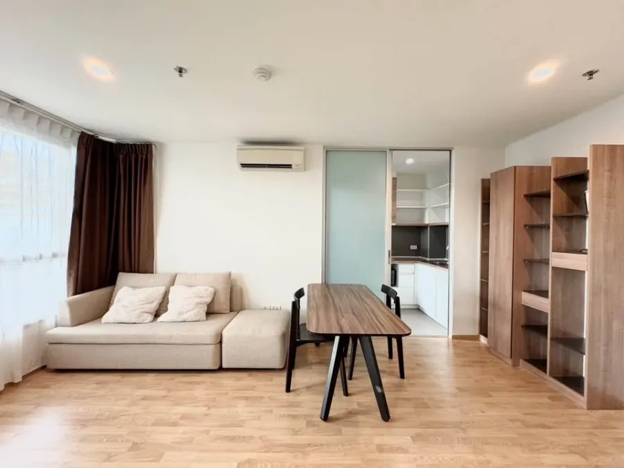 For sale or rent: U Delight Residence (Pattanakarn - Thonglor). Fully furnished condo, high floor, beautiful Thonglor view, no buildings blocking the