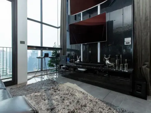 ขายด่วน คอนโด เอช คิว ทองหล่อ (Duplex) 2 ชั้น 33-34 ตกแต่งสวย พร้อมอยู่ รีบเลยค่ะ images