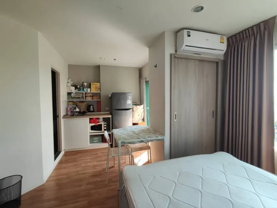 For sale Lumpini Park Phetkasem 98, Building D, 19th floor, fully furnished, ready to move in, city view, great atmosphere, if you don't reserve, you'