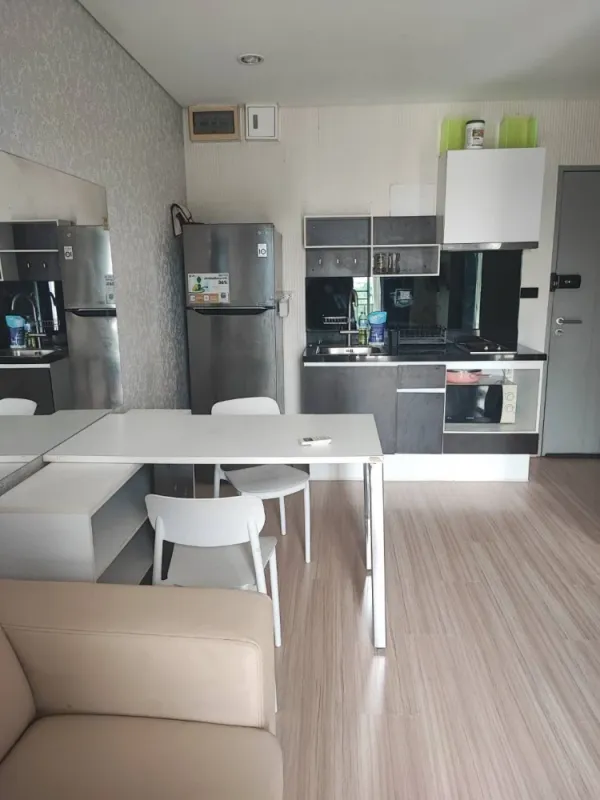 ขาย ให้เช่า Serrano Condominium ห้องใหญ่อยู่สบาย พื้นที่ใช้สอยจุใจ ราคาอย่างโดย รีบมาจองก่อนพลาดโอกาส