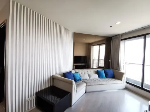 For Rent Rhythm Sukhumvit 44/1 ชั้นสูง วิวสวย ห้องกว้างสุด โซฟาตัวใหญ่นุ่มนิ่มนั่งสบาย ไม่จองพลาดมาก images
