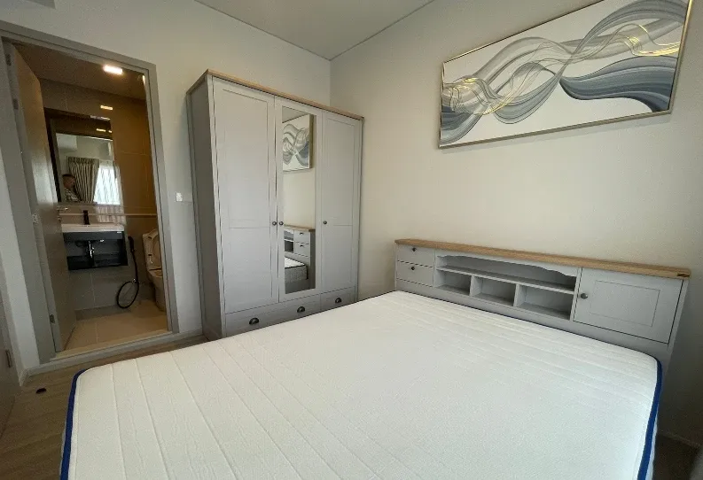 For rent: Quintara MHy'Den Pho Nimit, 11th floor. Nice, fully furnished unit. Book now! (Quickly!)