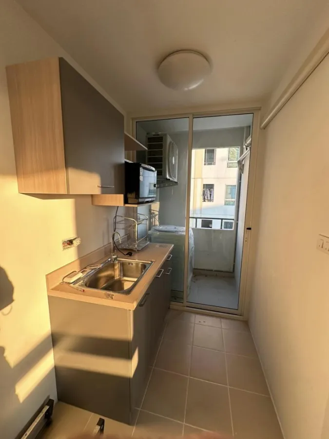 For rent, Plum Condo, Phahonyothin 89, Phase 2, Building C, 5th floor, beautiful room, fully furnished, ready to move in immediately. If interested, r