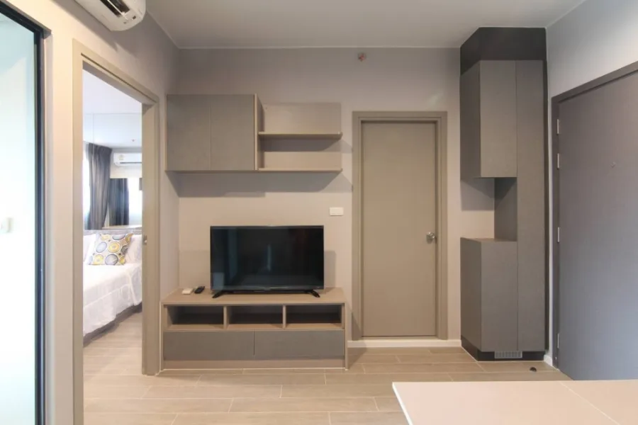 Condo for rent, Ideo Sukhumvit 93, the room is not hot, the furniture is build in, the price is tangible, hurry up.