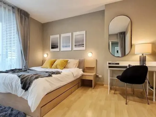 For rent Rhythm Ratchada, beautiful room, fully furnished, ready to move in, comes at a very cheap price. I told you to hurry to reserve.