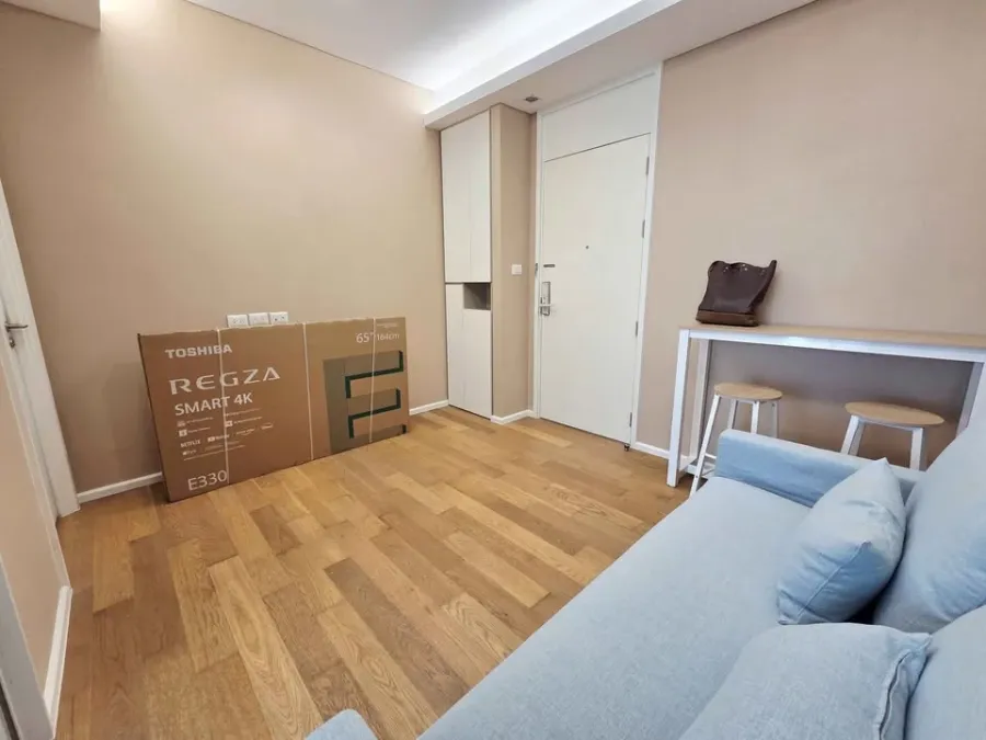 For rent: The Saint Residences. Nice unit with high-quality built-in furniture and beautiful high-floor views. Book now!