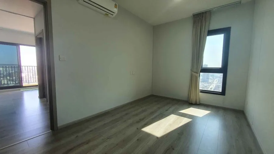 ขาย Metris Ladprao Top floor วิวเมืองสวยมาก ห้องเปล่า กั้นเป็นสัดส่วน ไม่จองไม่ได้แล้วน้า
