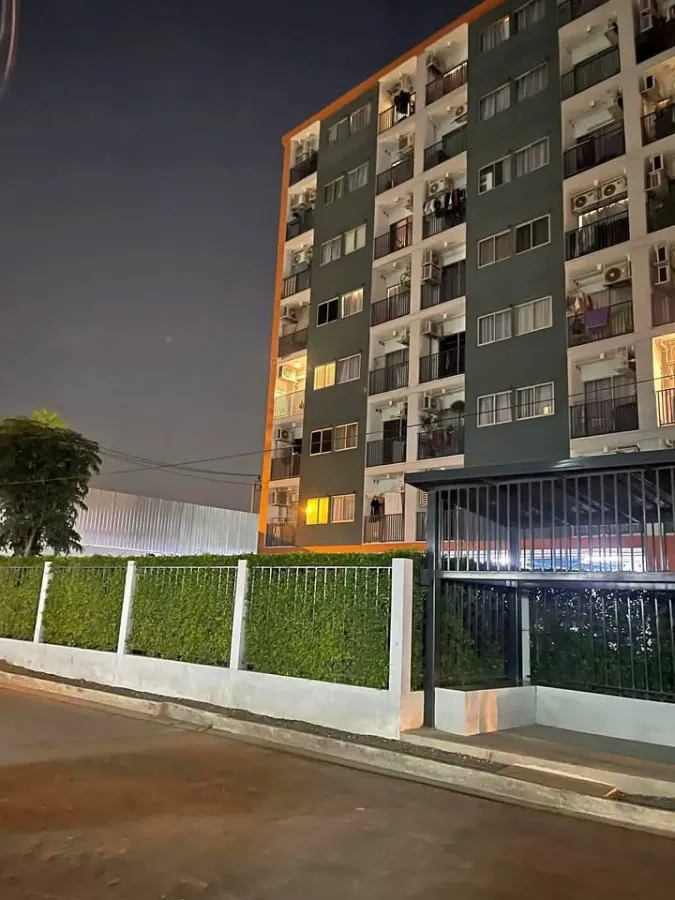 Selling Sena Kith BTS Saphanmai condo. Ready to move in, fully furnished, and equipped with appliances. Book now!