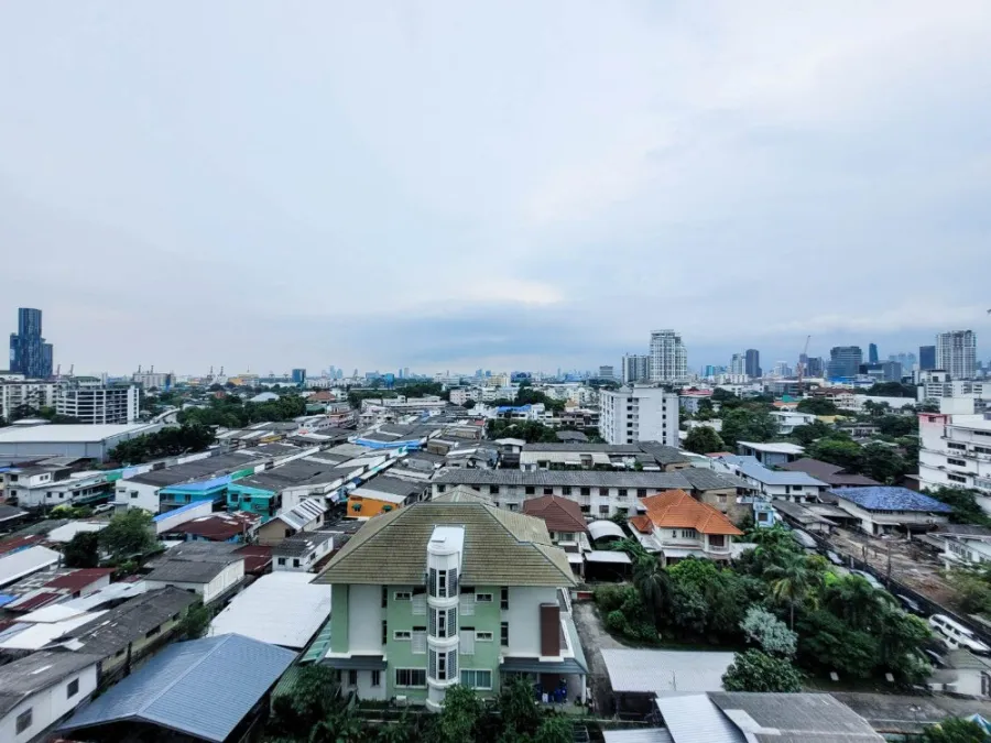 Urgent sale!! Condo Aspire Sukhumvit 46, 9th floor, good location, convenient travel, near BTS Phra Khanong, hurry and reserve now!!