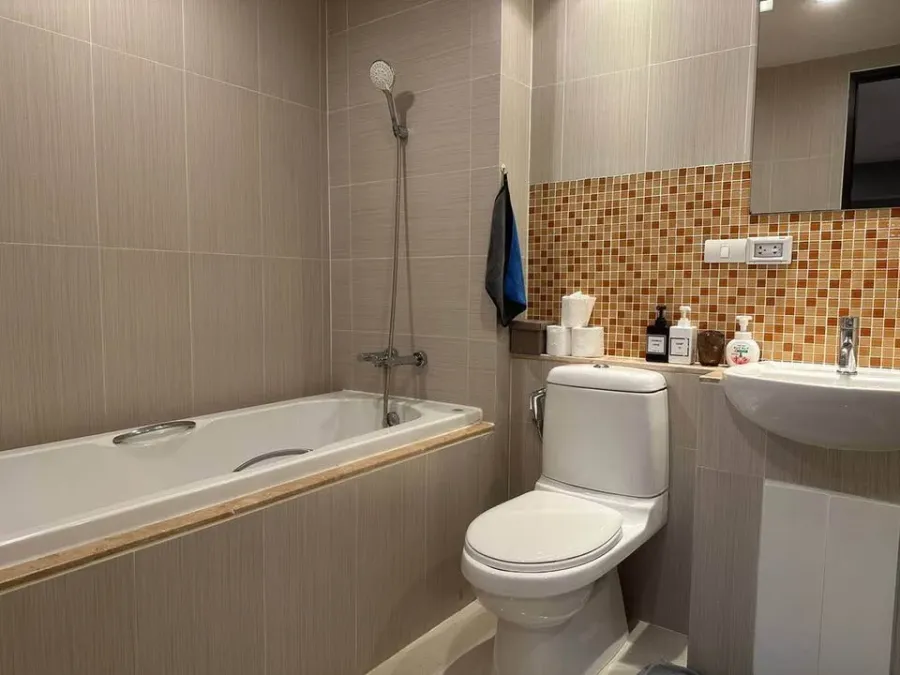 Condo for rent at The Alcove Sukhumvit 49. Ready to move in, fully furnished. Just bring your belongings! Don't wait!