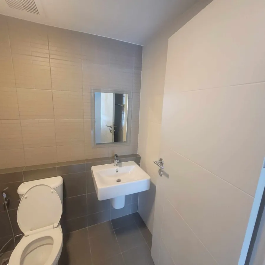 ขาย ให้เช่า D Condo campus highway 1 ห้องนอน 1 ห้องน้ำ ไม่ร้อน เฟอร์ครบ พลาดแล้วจะเสียใจ