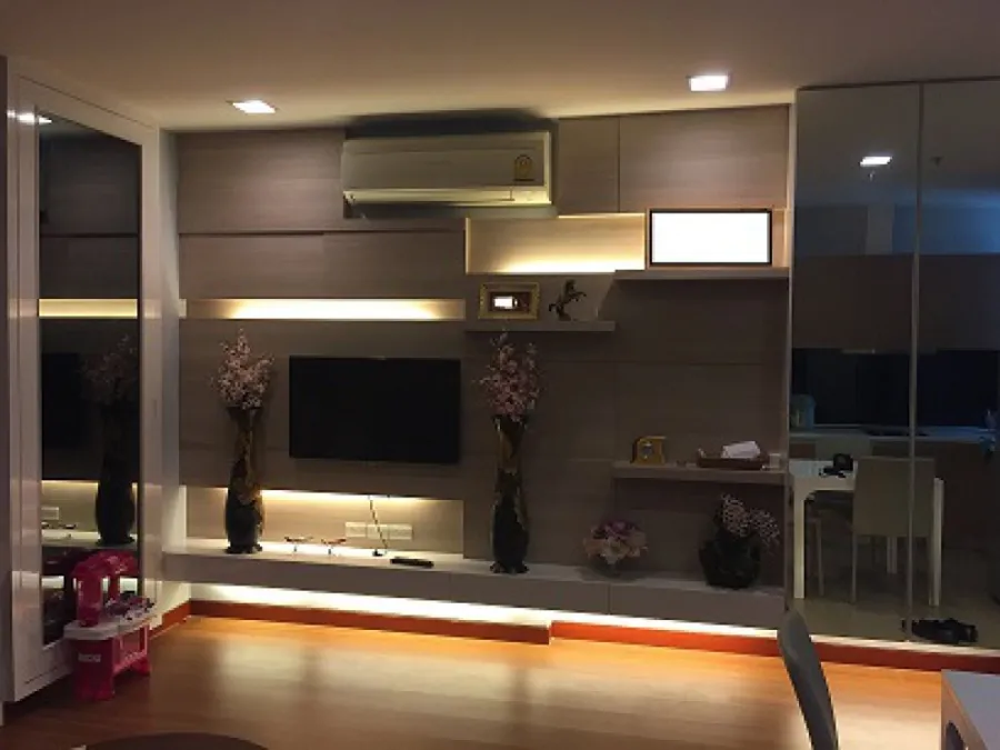 ให้เช่า คอนโด แวนเทจ รัชวิภา ชั้น 19 ห้องมุม พร้อมเฟอร์นิเจอร์ built-in สวยงาม เช่าเลย อย่าพลาด