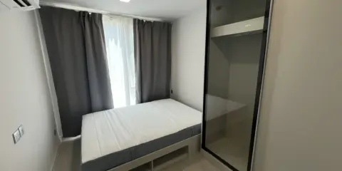 For rent Atmoz Oasis Onnut ห้อง เฟอร์นิเจอร์ตกแต่งพร้อมอยู่ เครื่องไฟฟ้าครบ ย้ายเลยจ้า อย่ารอช้า