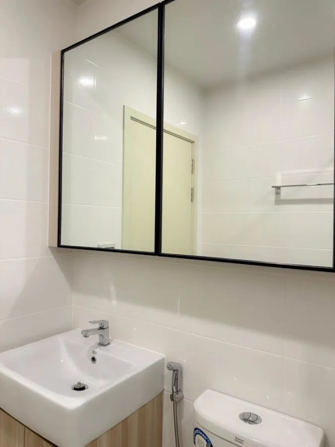 For rent Chewathai Kaset Nawamin, 8th floor, beautiful room, fully furnished, just carry your bags and move in immediately. Book now, don't miss it.