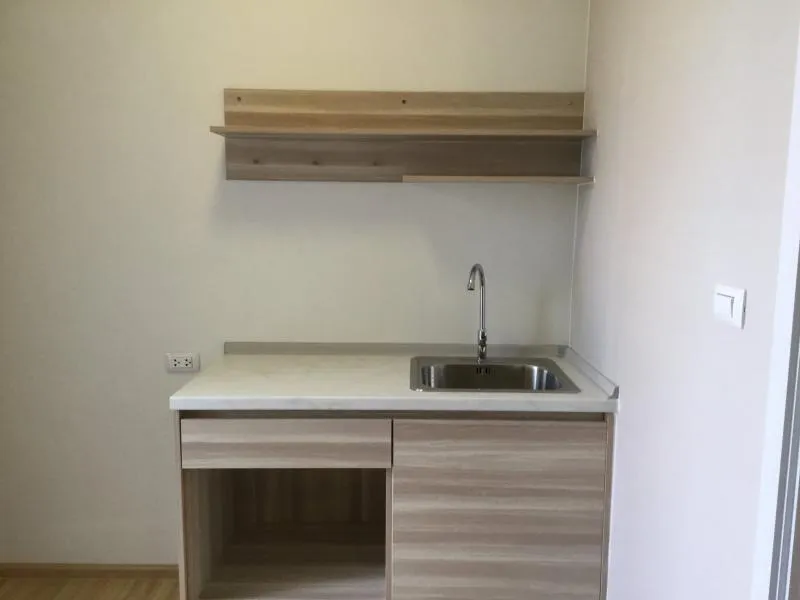 ห้องเปล่า ใหม่เอี่ยม ชั้น 5 1 นอน 1 น้ำ ให้เช่า พลัมคอนโด แจ้งวัฒนะ สเตชั่น