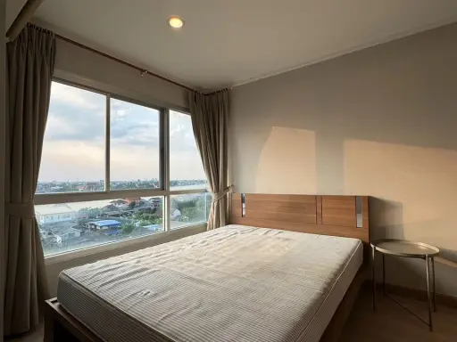For sale or rent Lumpini Ville Nakhon In-Riverview. The view of the Chao Phraya River is very beautiful. Make a reservation and you won't be disappoin