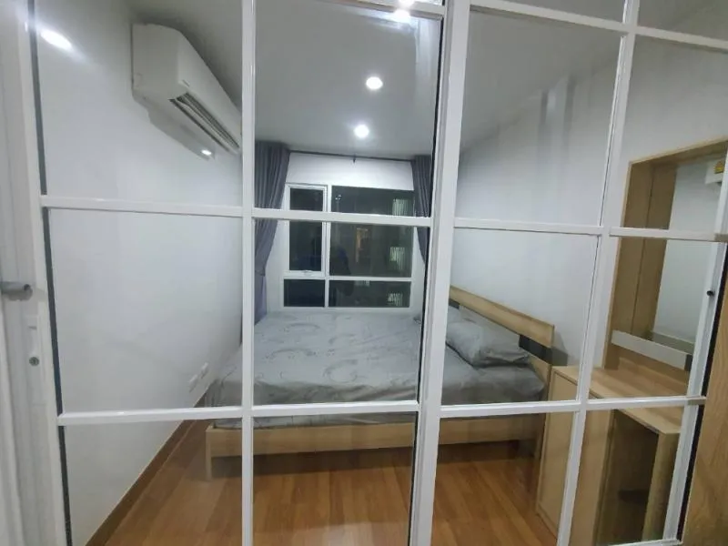 Condo for rent, Regent Home Sukhumvit 81, beautiful room, room divider. Ready furniture, good location, lots of food, do not hesitate.
