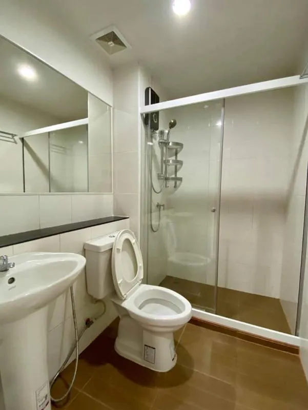 Urgent for rent !! Condo Regent Home Sukhumvit 81 near department stores Fully furnished, ready to move in, book now !!