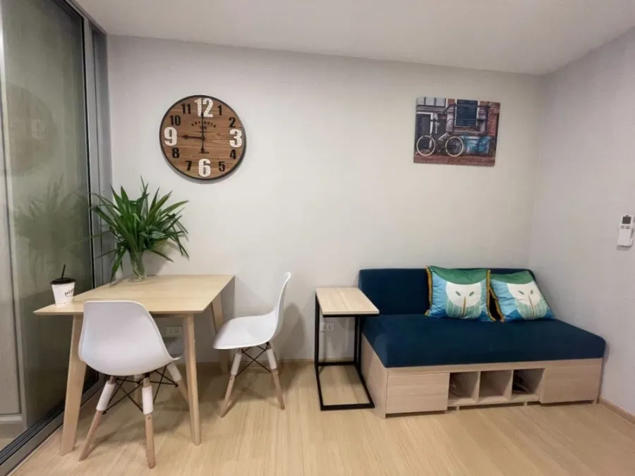 For rent: Plum Condo Rangsit Alive Phase 1, 8th floor, not very high, separate rooms, outside view, quiet, hurry and book now.
