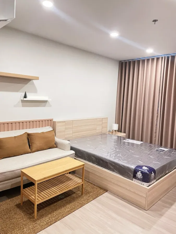 ให้เช่าห้อง Aspire Sukhumvit-Rama4 ห้อง Studio Style Minimal Muji วิวสระว่ายน้ำวิวเมือง บรรยากาศดีมาก จองเลย