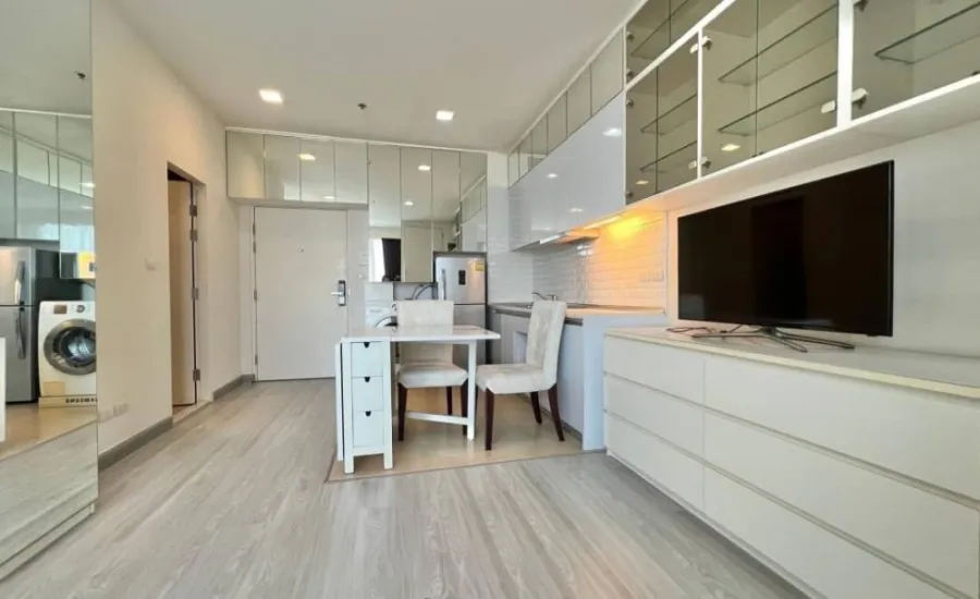 Condo for sale, Vantage Ratchavipha, high floor, beautiful view, fully furnished, near BTS Ratchayothin.
