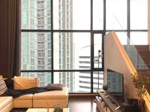 ให้เช่า คอนโด ไอวี่ แอมพิโอ ห้องพิเศษ 2 ชั้น Special Duplex ฟอร์นิเจอร์ตกแต่งครบพร้อมอยู่ ห้ามพลาด!!