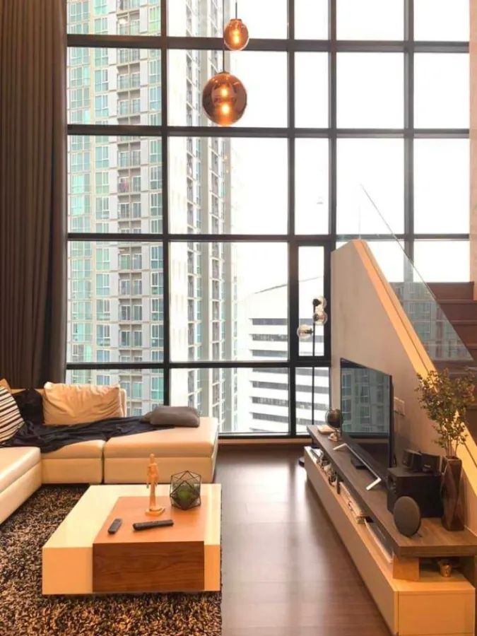 ให้เช่า คอนโด ไอวี่ แอมพิโอ ห้องพิเศษ 2 ชั้น Special Duplex ฟอร์นิเจอร์ตกแต่งครบพร้อมอยู่ ห้ามพลาด!!