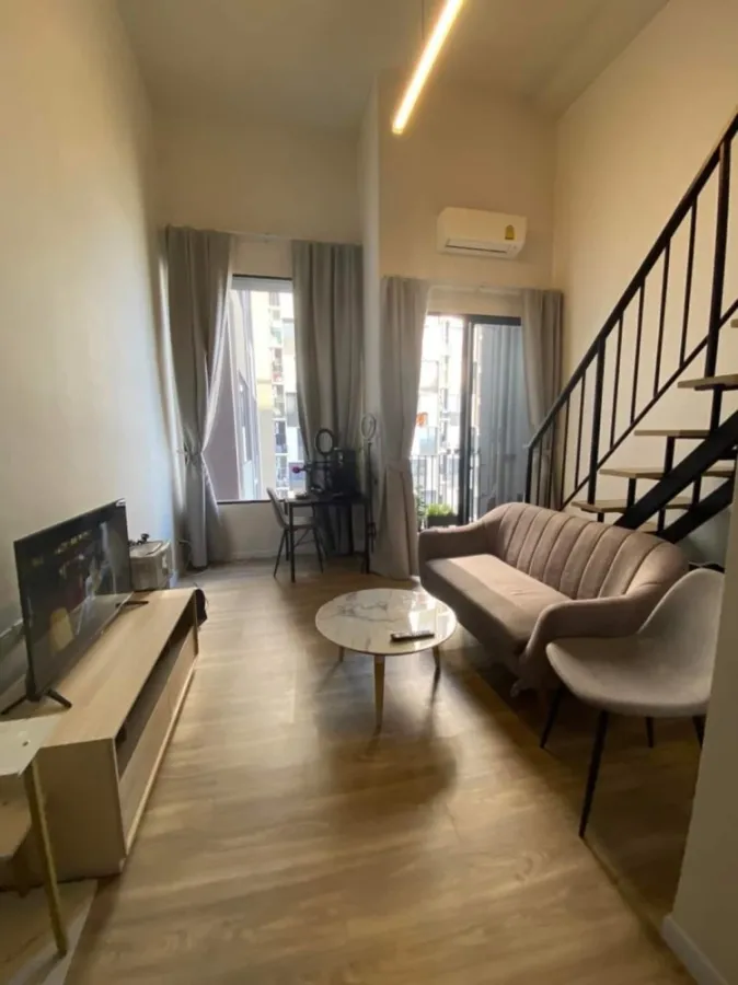 ขาย Blossom condo @ Fashion ชั้น 10 ห้อง DUPLEX ตกแต่งเรียบง่ายน่าอยู่สุดๆ จองก่อนได้ก่อน