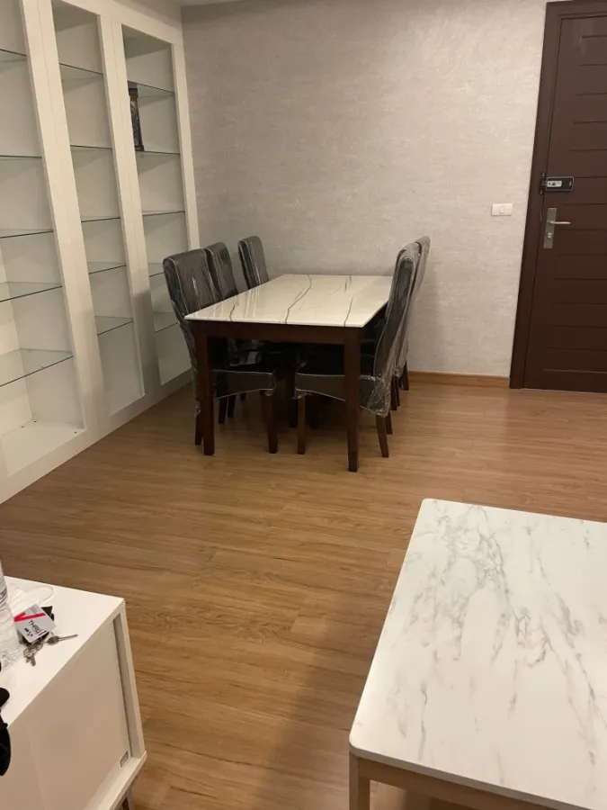 Condo for sale/rent, True Thonglor, spacious room. Nicely decorated Plus complete furniture Just come and move in.