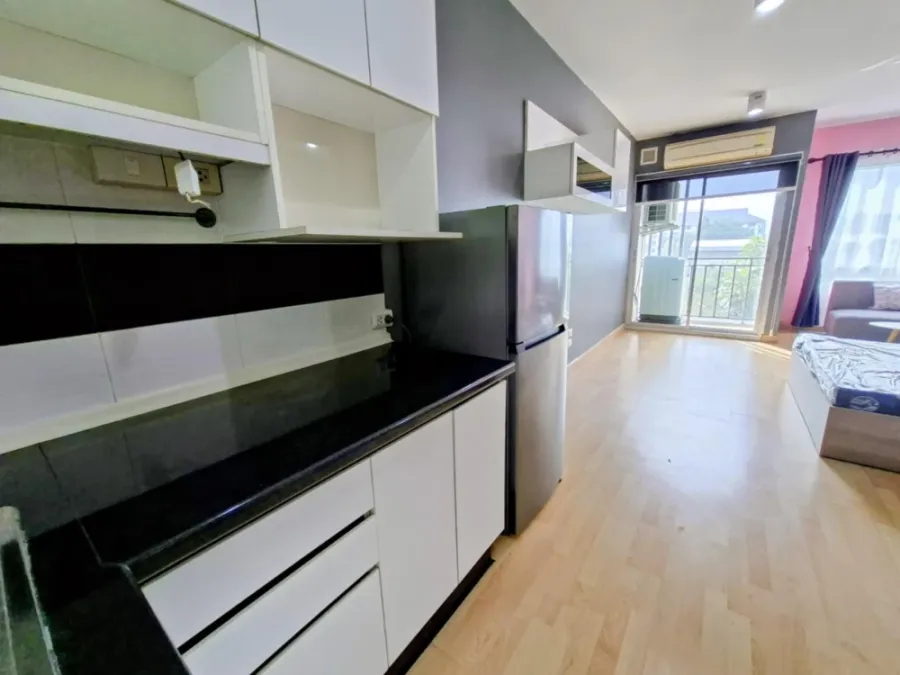 ให้เช่าคอนโด Iris Avenue Onnuch – Wongwan ห้องน่าอยู่ เฟอร ์เครื่องใช้ไฟฟ้าครบ มาจองได้แล้ววันนี้ อย่ารอช้า