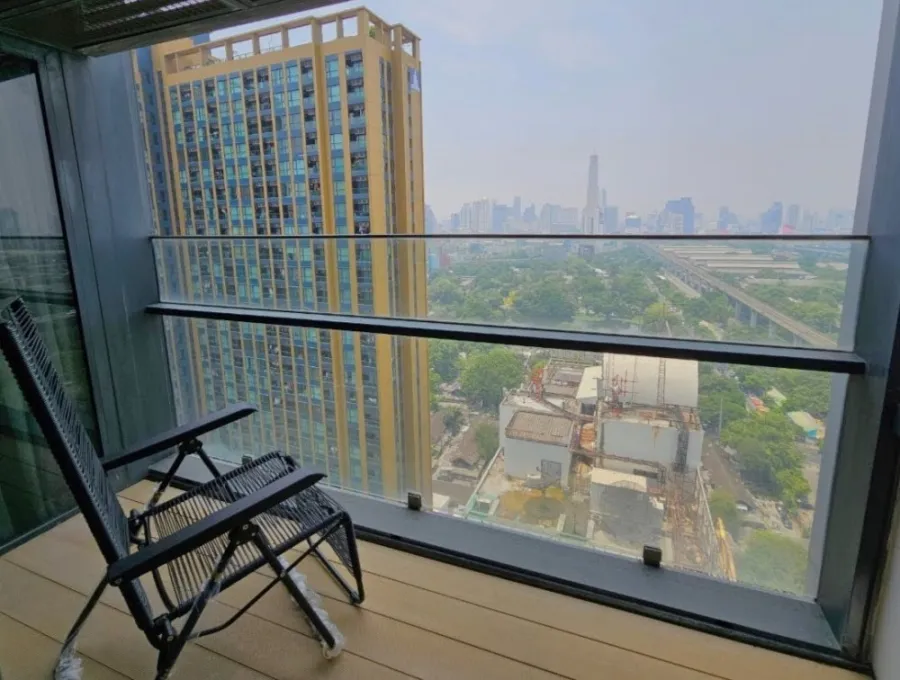 Condo for rent, Circle 2 Living Prototype, high floor, beautiful view, beautiful room, fully furnished and electrical appliances.
