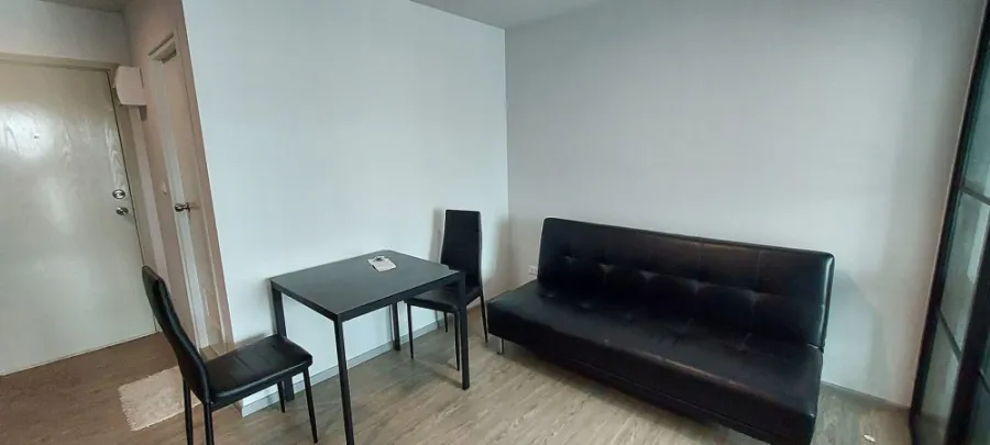 For rent, Reach Phaholyothin 52, clear view, not hot room, full built-in furniture, hurry to book