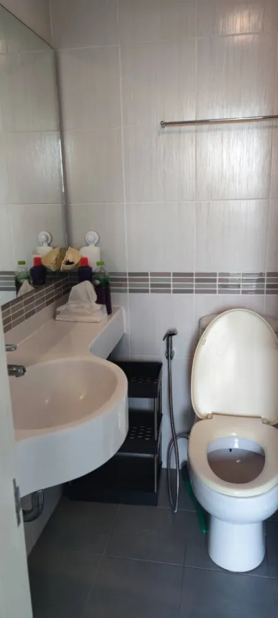 Condo for rent, Lumpini Place Srinakarin-Hua Mak Station, garden view, corner room, complete with furniture and electrical appliances.