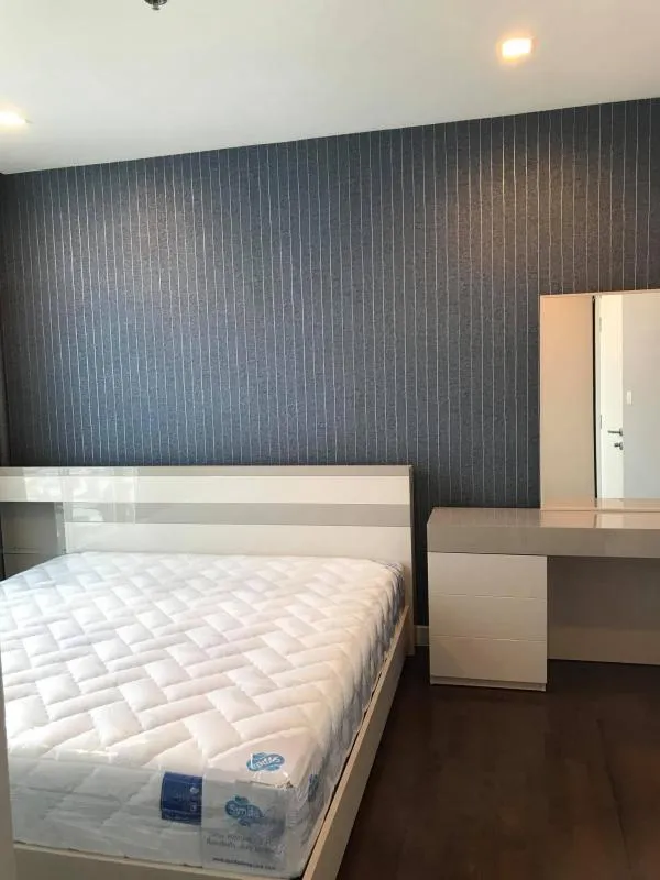Sell / Rent A Space ID Asoke Ratchada, 2 bedrooms, 2 bathrooms, large room, support for all usage, beautiful view, do not miss