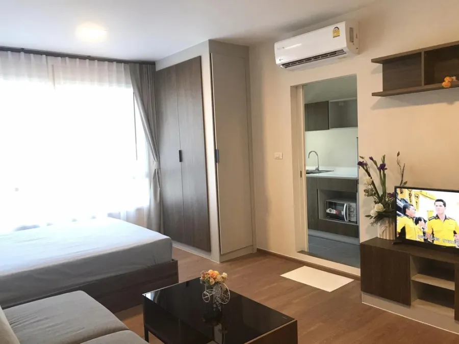 For rent, D Condo Than Charan, STUDIO room, fully decorated. The bed is big and comfortable. If you don't reserve, you'll miss a lot.