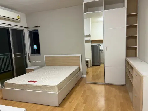 For rent: My Condo Sukhumvit 103, studio room, 2nd floor, corner room, privacy. Hurry and reserve now.