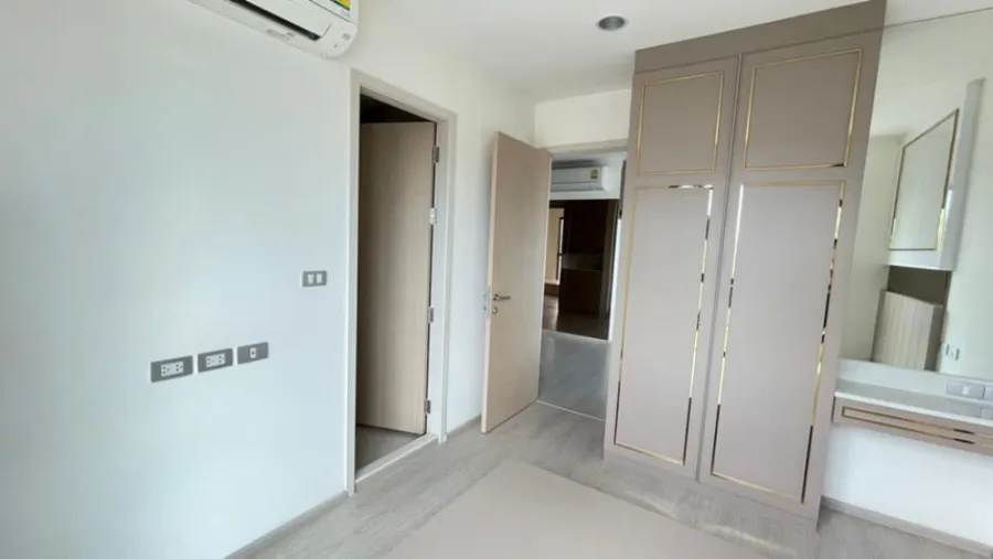 ขาย/เช่า คอนโด ริทึ่ม อโศก 2 ชั้น 16 ห้องใหม่ 2 ห้องนอน พร้อมอยู่ ใกล้ MRT ราคาสุดคุ้ม อย่ารอช้า!!