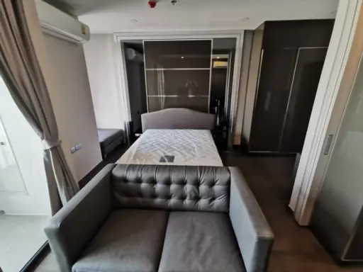 ลิฟท์ส่วนตัวส่งตรงถึงห้องพัก ตกแต่ง​ full​ furniture​ ขาย/ให้เช่า ideo Q ราชเทวี images
