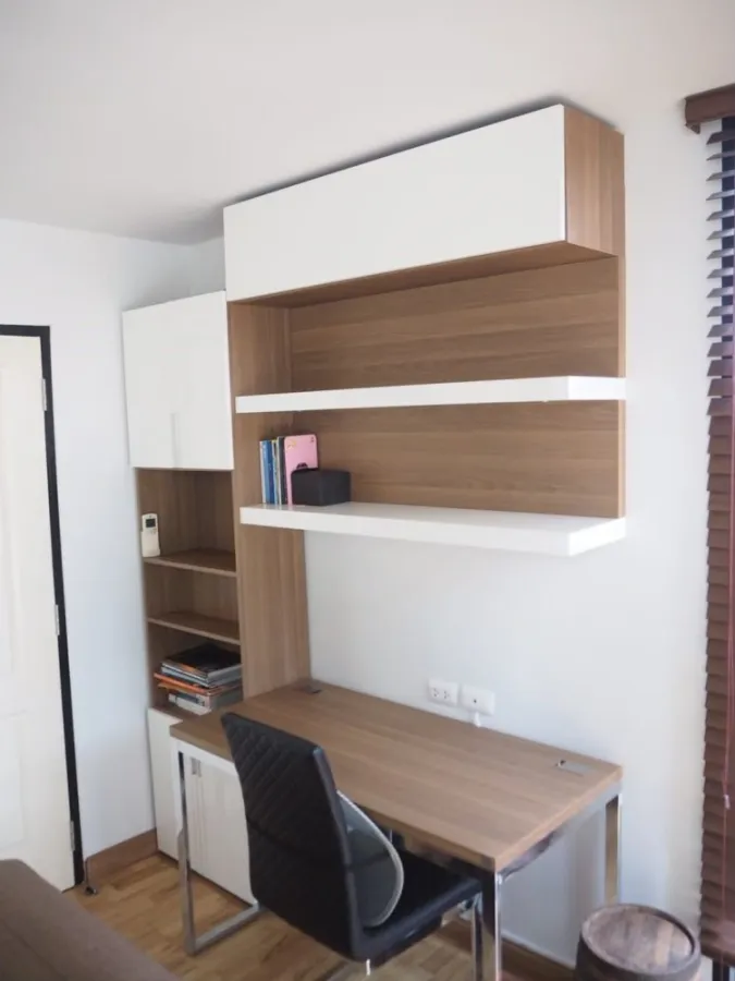 Condo for sale Bangkok Feliz 69-2, 7th floor, very spacious room, fully decorated, with Buit-In furniture, book now.