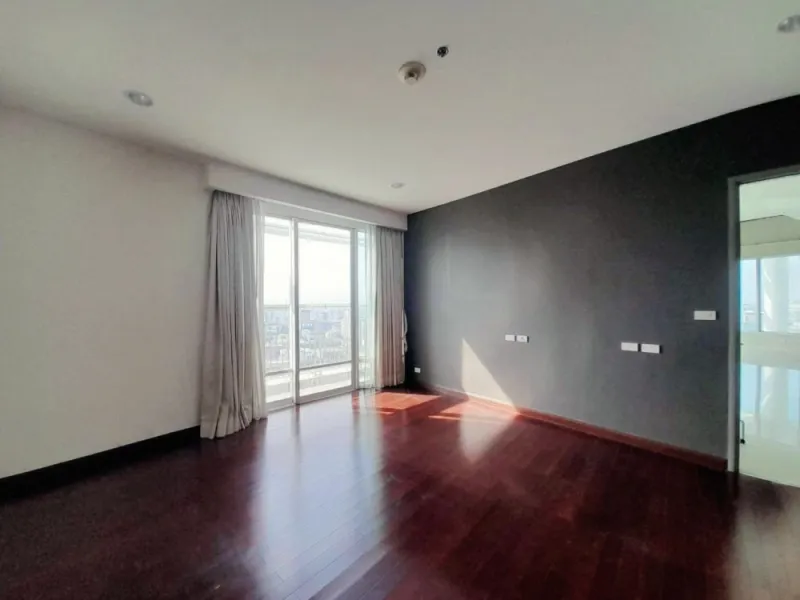ขาย ให้เช่า คอนโด บ้าน ราชประสงค์ 4 ห้องนอน 4 ห้องน้ำ ได้วิวพาโนรามา จองด่วนๆเลย