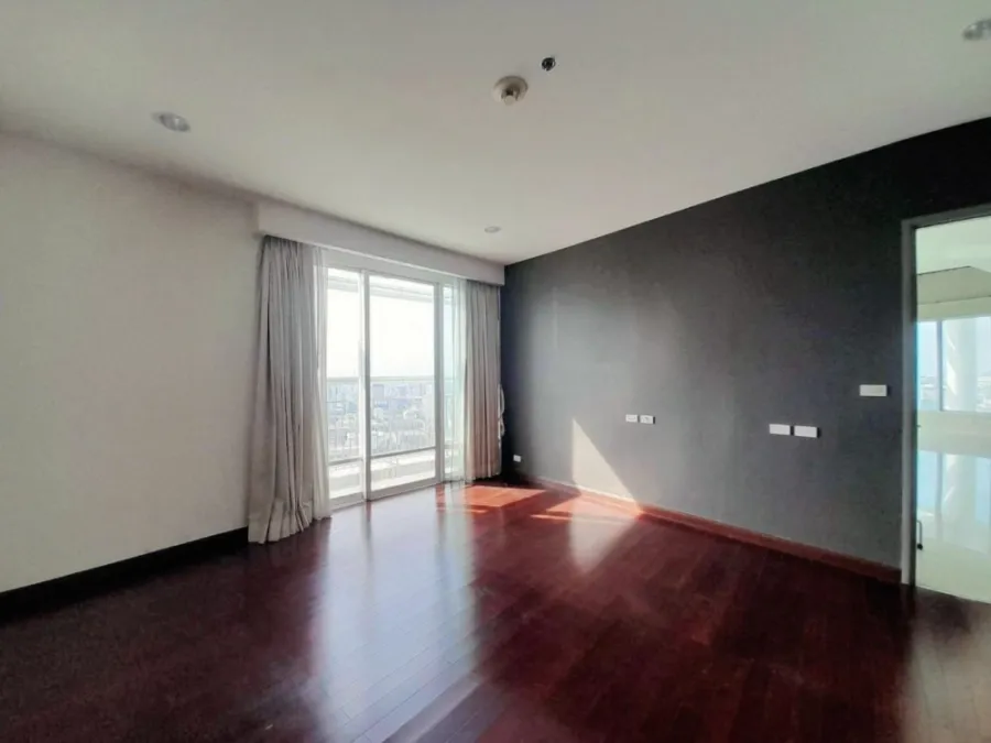 Condo for sale, for rent, Baan Ratchaprasong, 4 bedrooms, 4 bathrooms, panoramic view, reserve quickly.