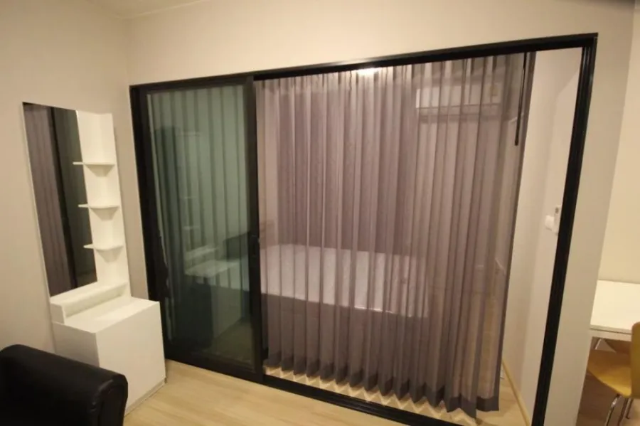 For rent, Plum Condo Chaengwattana Station, beautiful room The bedroom is separated, fully furnished, ready to move in.